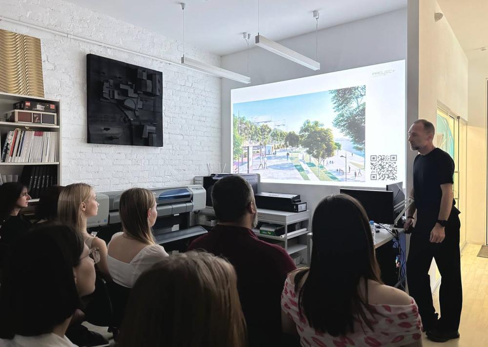 Анатолий Мосин провел лекцию для студентов по итогам АРХ Москвы